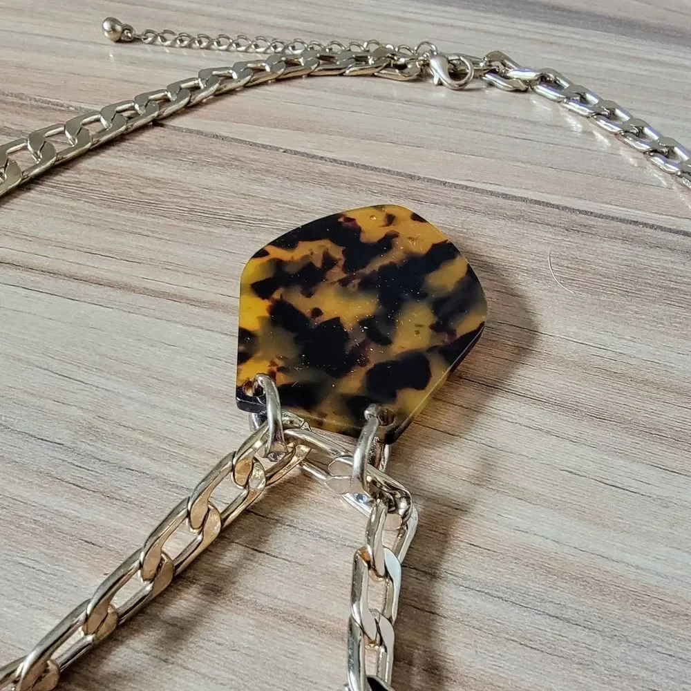 Tortoise Shell Acrylic Bejewled Curb Chain Pendant Necklace